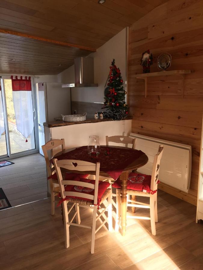 Logement Paisible A La Campagne Aubarede Экстерьер фото